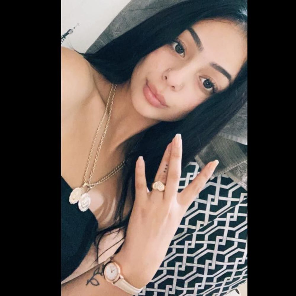 Meet your Posher, Angie